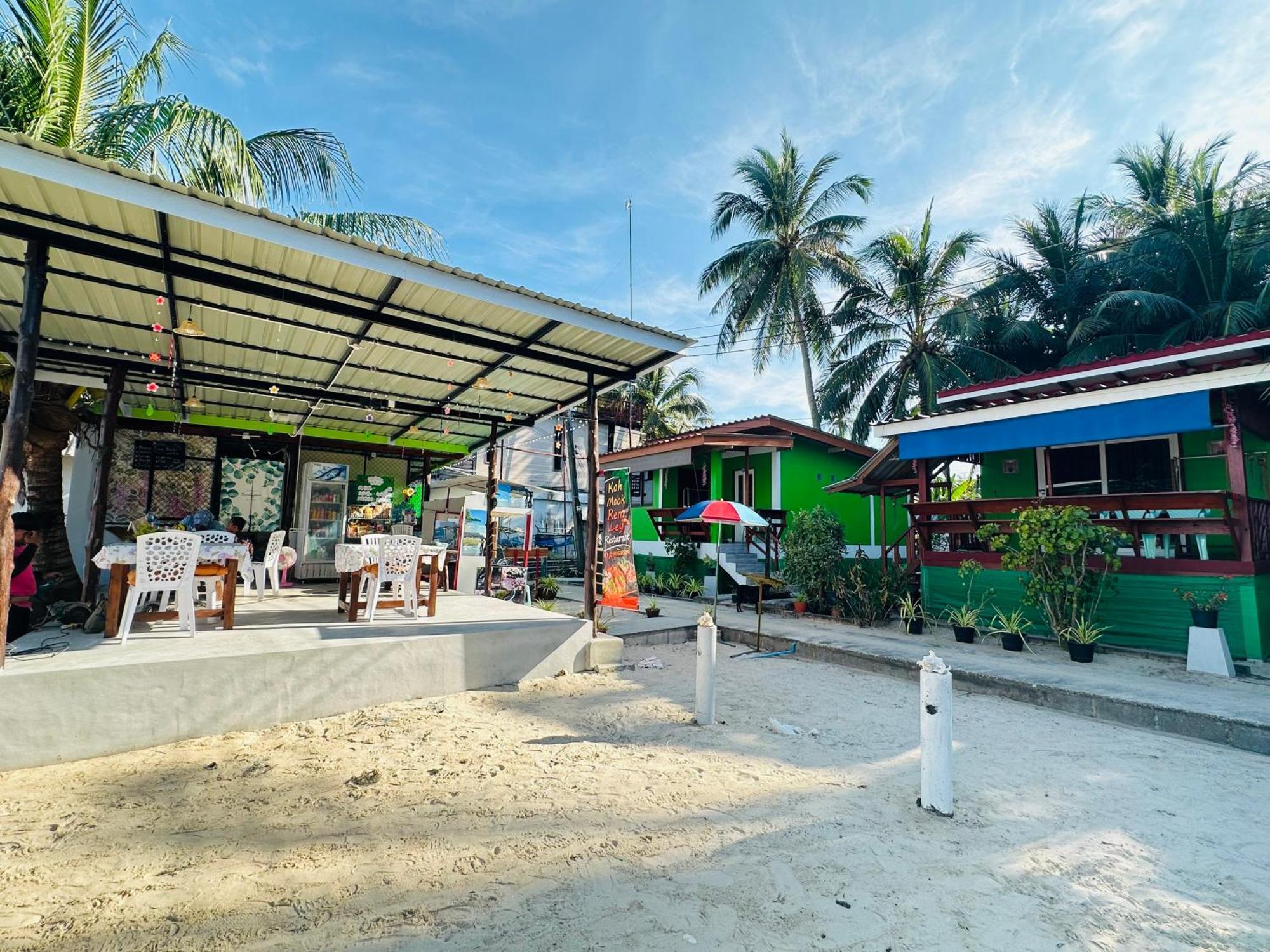 Hotel Koh Mook Rem Ley Trang Esterno foto
